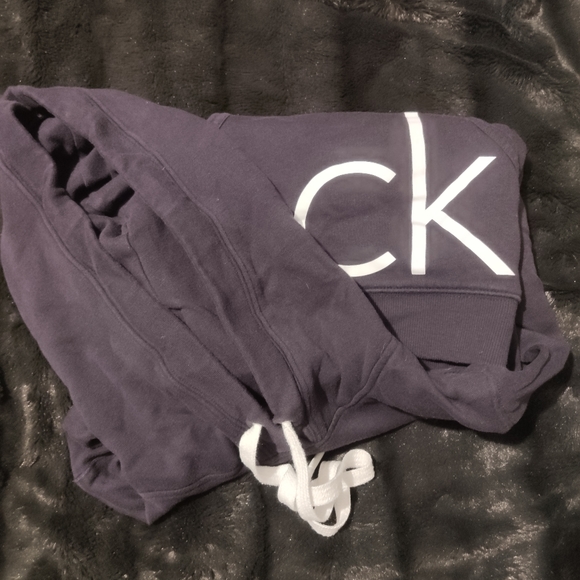 Dark Blue Calvin Klein Hoddie - Picture 2 of 2